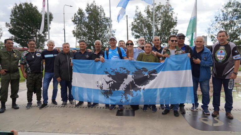 EL MUNICIPIO DE MERLO CONMEMORÓ A LOS VETERANOS DE MALVINAS