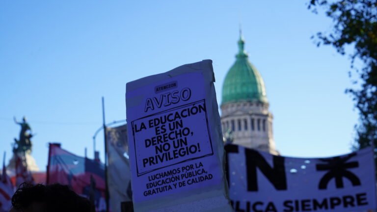 GRAN IMPACTO SOCIAL TRAS LA MARCHA MULTITUDINARIA UNIVERSITARIA