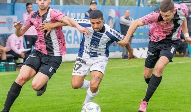 DEPORTIVO MERLO CAYÓ DE VISITANTE ANTE FÉNIX