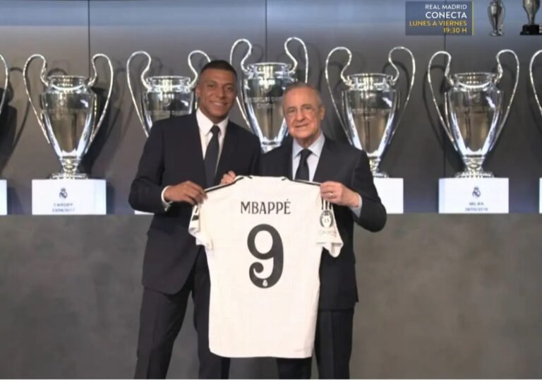 EL REAL MADRID PRESENTÓ A MBAPPÉ