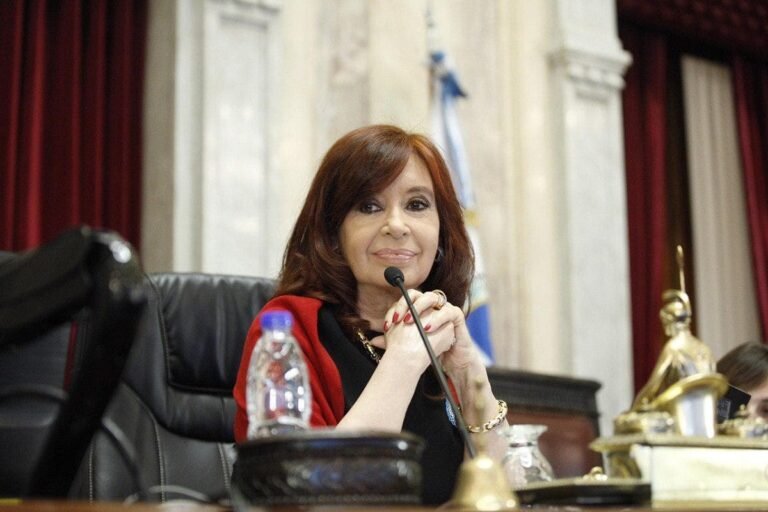 CRISTINA KIRCHNER VISITARÁ LA UNIVERSIDAD DE MERLO