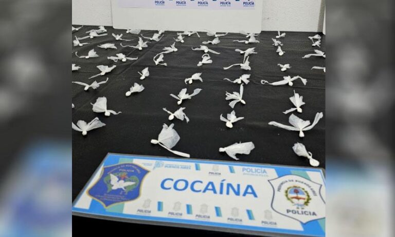 OPERATIVO ANTIDROGA: APREHENDEN A DOS SUJETOS Y SECUESTRAN COCAÍNA